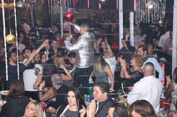 أحمد جمال و«سبايسي ميكس» يتألقون في حفلات العام الجديد _ تصوير: سامح المنسي