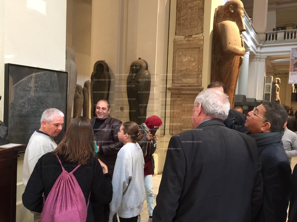 نائب وزير الخارجية اليوناني يصل المتحف المصري