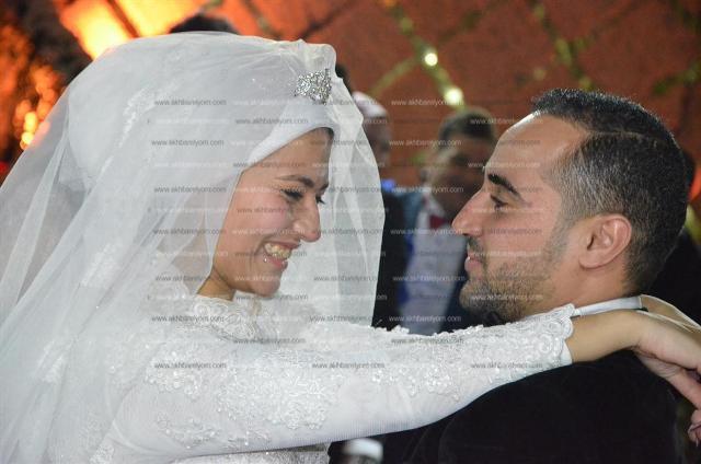 بوسي تشعل الأجواء بزفاف «محمد ومي»