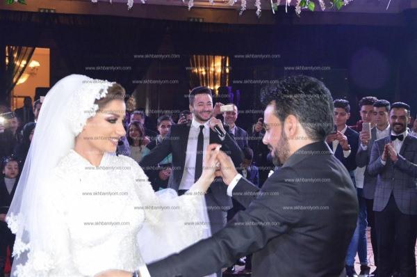 حمادة هلال وتامر عاشور والليثي وبوسي نجوم زفاف «عبدالله وحياة»
