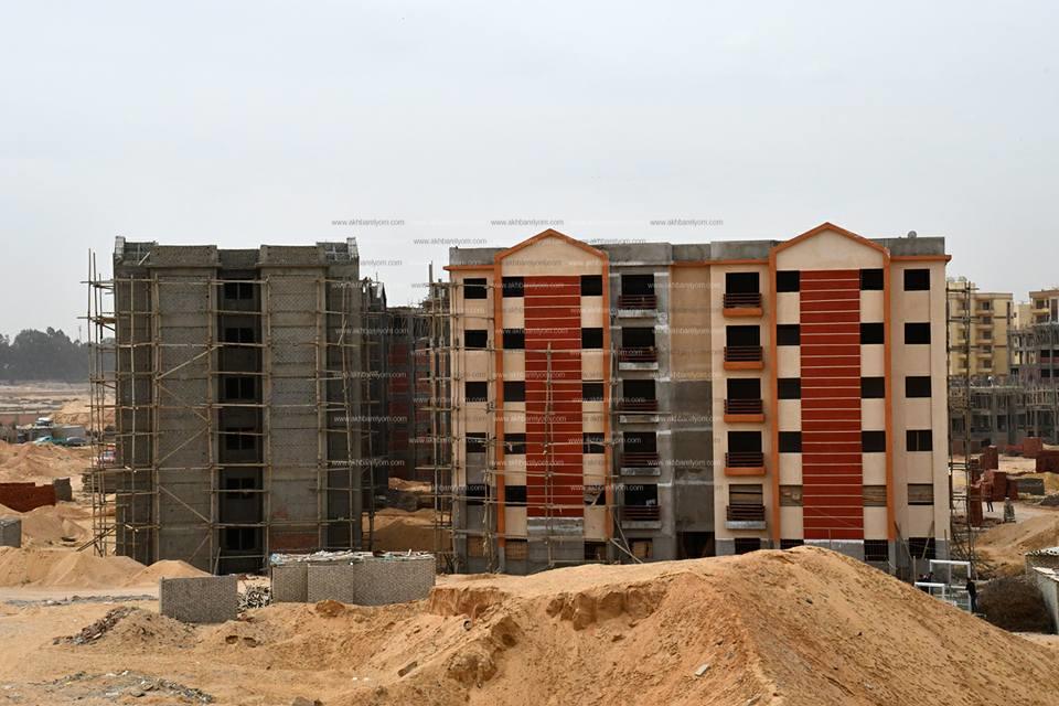 وزير الإسكان يتفقد أعمال تنفيذ 4416 وحدة سكنية بمشروع "معا"