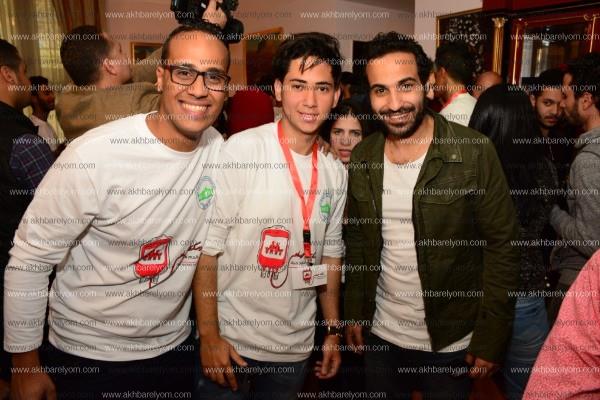 تامر حسني وأحمد حسن وحازم إمام يشاركون في حملة التبرع بالدم