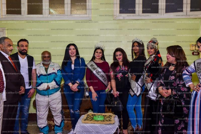 ملكات جمال العرب بصحبة عبير صبري في زيارة للمسنين بالجيزة