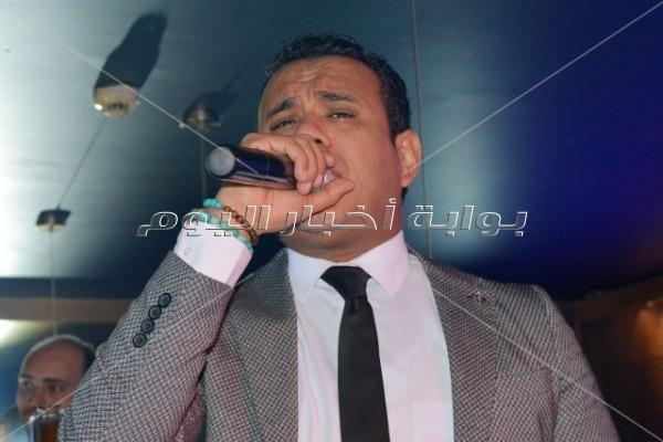 محمود الليثي يُشعل حفله في مصر الجديدة