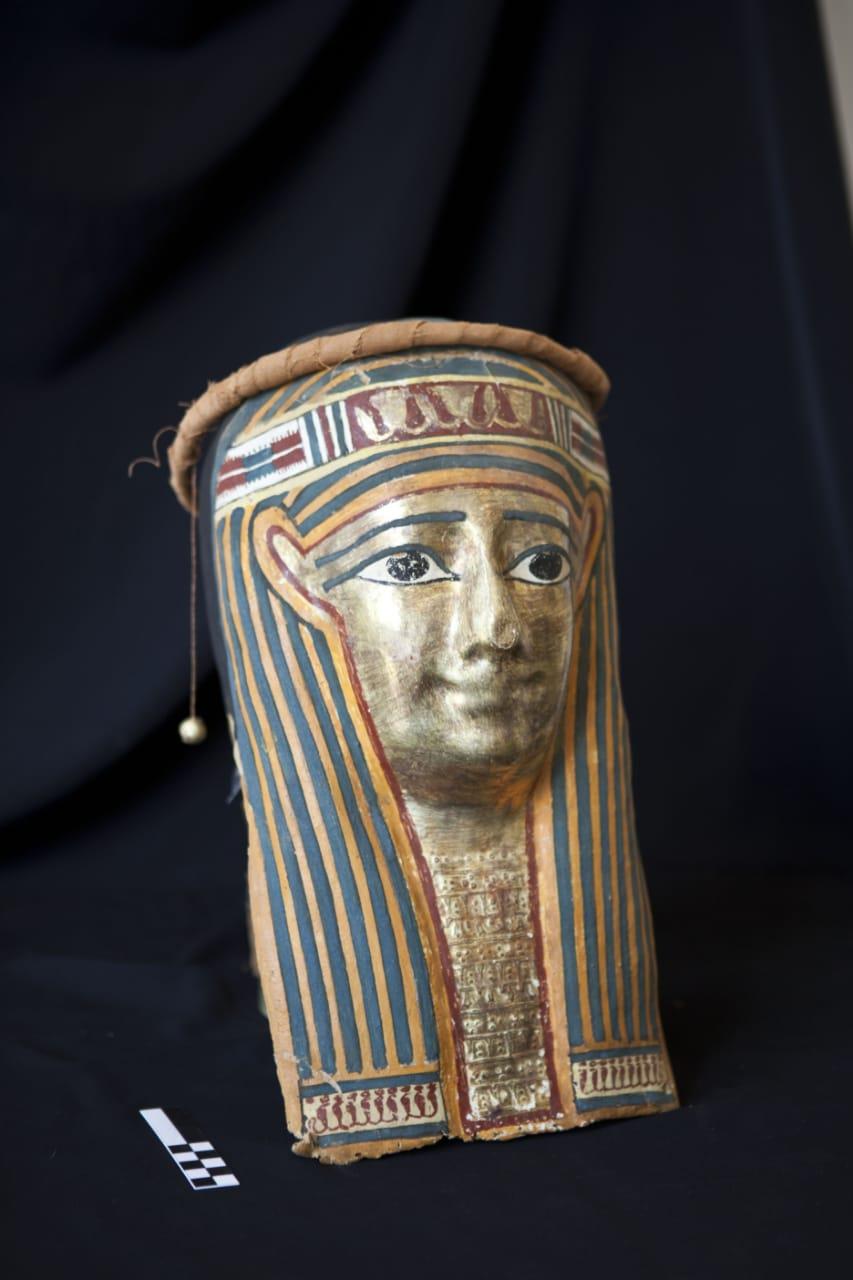 قطع أثرية للحضارة المصرية القديمة بـ «نابولي» 