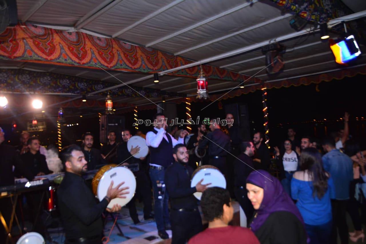 محمود الليثي يُحيي حفل خيمة «كايرو سكاي» 