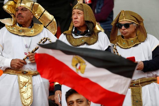 جماهير مصر وأوروجواي تُزين ملعب «إيكاترينبرج أرينا»