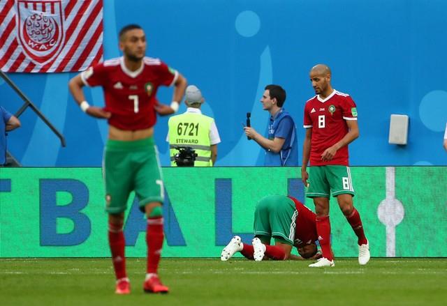 حسرة لاعبي المغرب بعد الخسارة من إيران