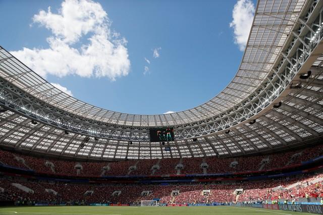 روسيا 2018 | نزول  لاعبي المغرب والبرتغال لارضية الملعب 