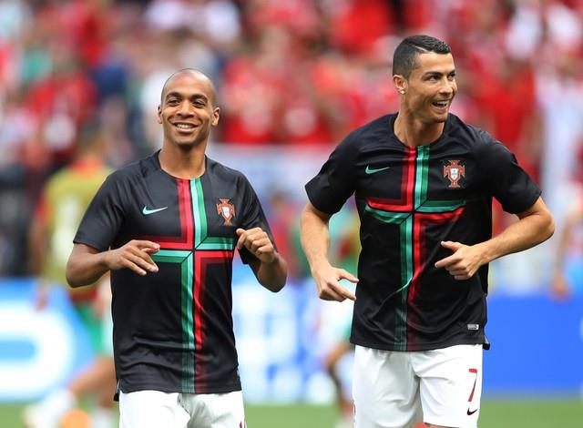 روسيا 2018 | نزول  لاعبي المغرب والبرتغال لارضية الملعب 