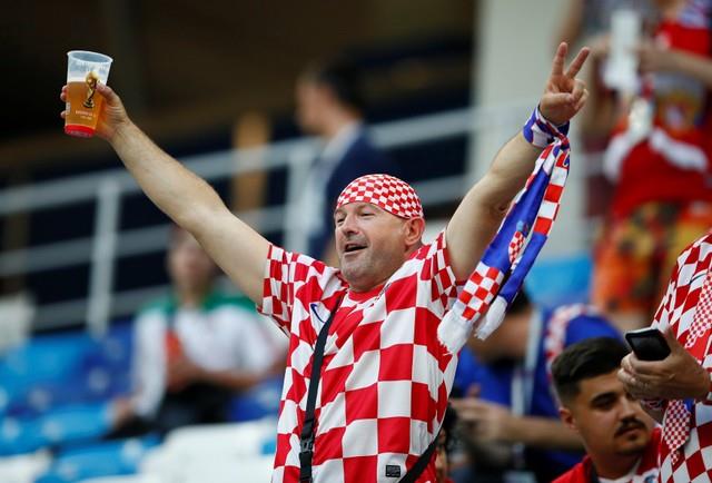 أجواء مباراة كرواتيا والدنمارك 