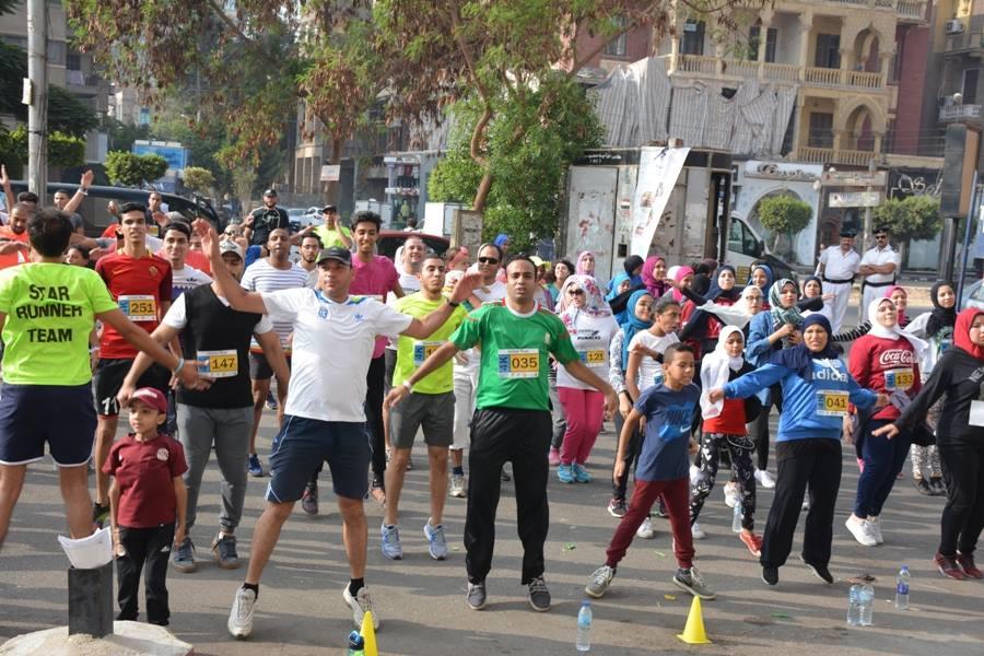 وزير الشباب والرياضة يقود ماراثون للجرى بمصر الجديدة