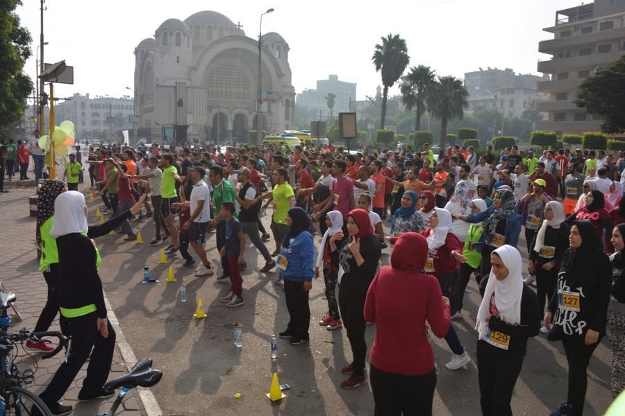 وزير الشباب والرياضة يقود ماراثون للجرى بمصر الجديدة