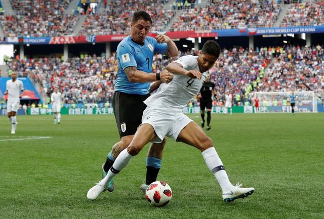 الديوك الفرنسية تلتهم أوروجواي وتتأهل لنصف النهائي