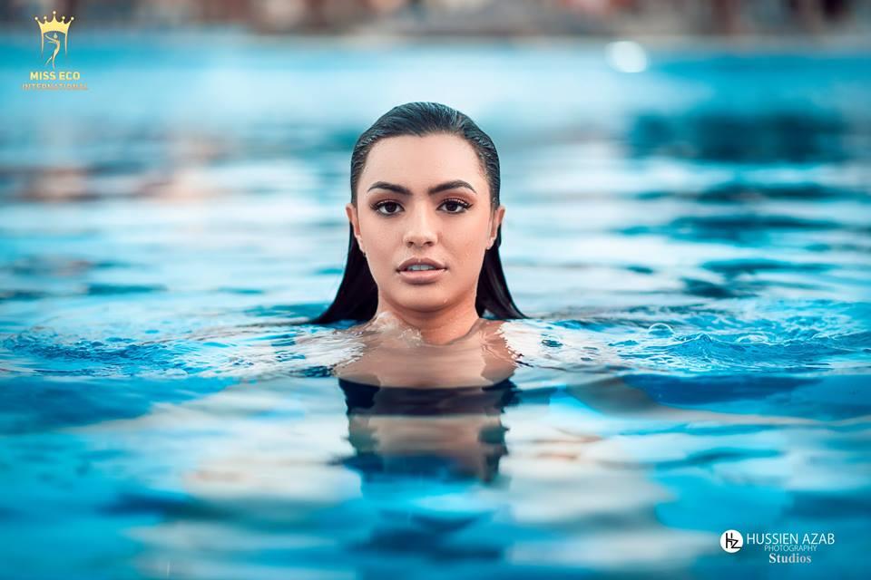 ملكة جمال العالم تروج للسياحة المصرية في الغردقة