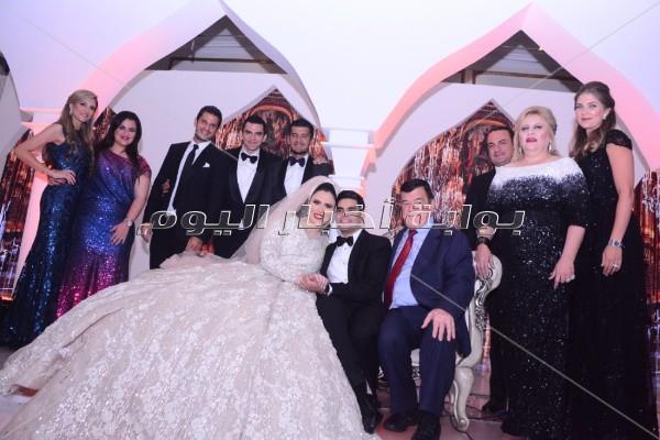 تامر حسني وحماقي يحيان زفاف «محمد وبسنت»