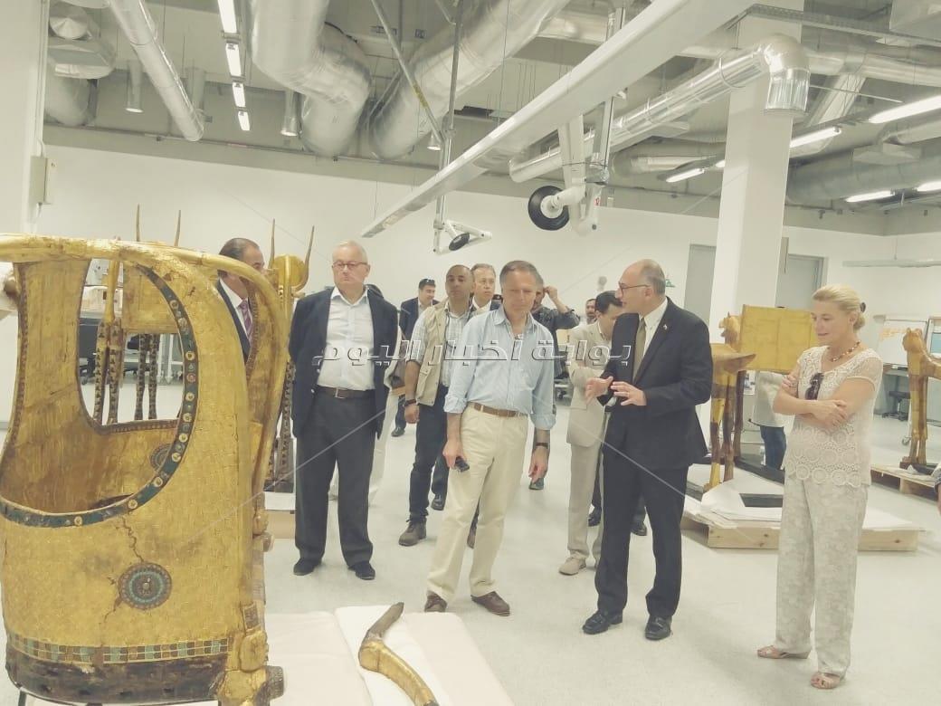 جولة وزير خارجية إيطاليا في الأهرامات والمتحف المصري الكبير