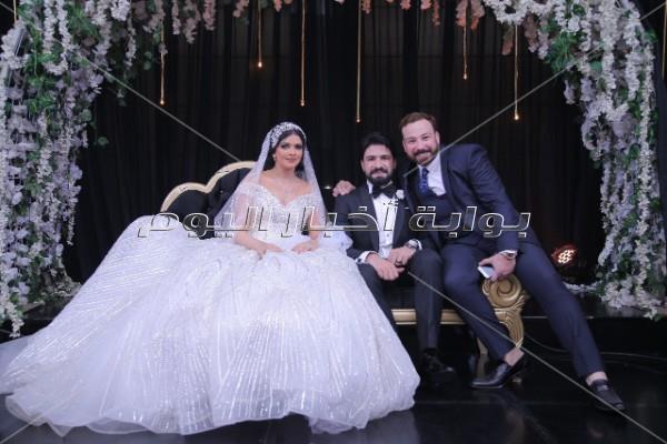 رامي صبرى وبوسي واوكا واورتيجا نجوم زفاف «محمود و فيروز»