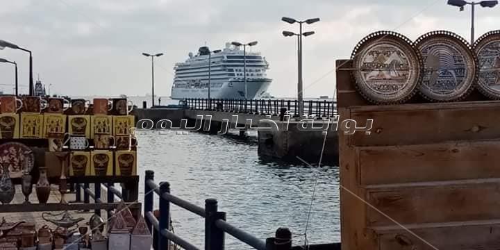 ميناء بورسعيد السياحي يستقبل السفينة السياحية العالمية VIKING ORION