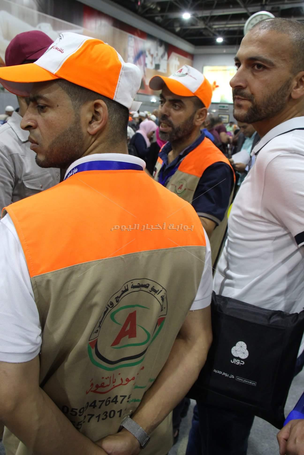 وصول الفوج الأول من حجاج المحافظات الجنوبية بقطاع غزة لمطار القاهرة