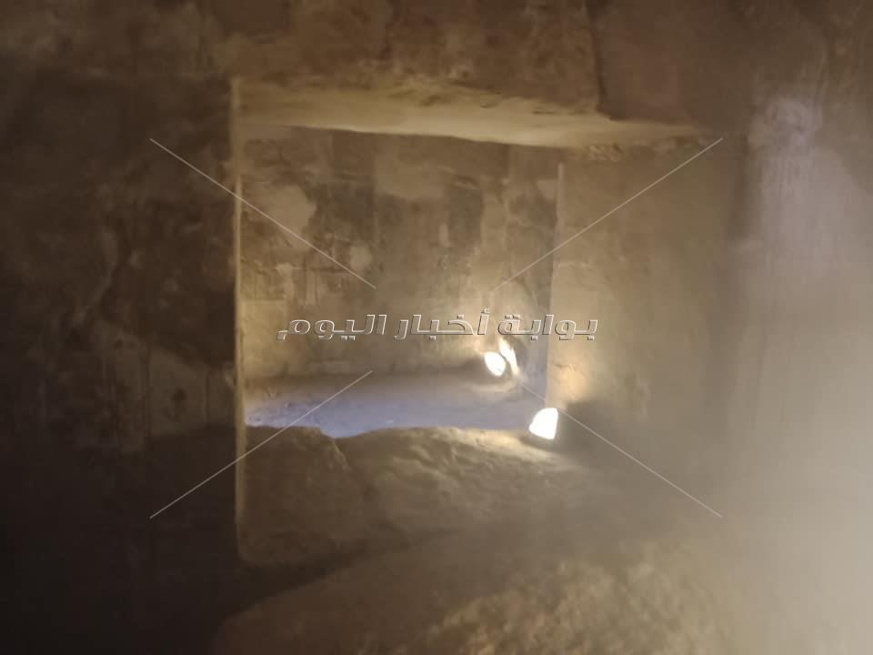  مقبرة الملك اثار كندس في صان الحجر 