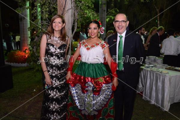 وزير الآثار بصحبة السفراء في الاحتفال بالعيد الوطني للمكسيك