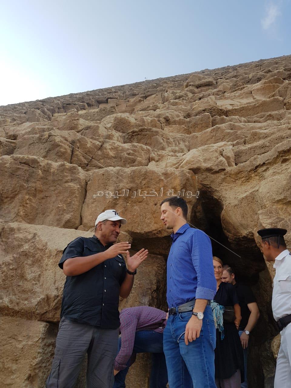 وزير الدولة للشئون الخارجية السلوفاكي يزور منطقة آثار الهرم
