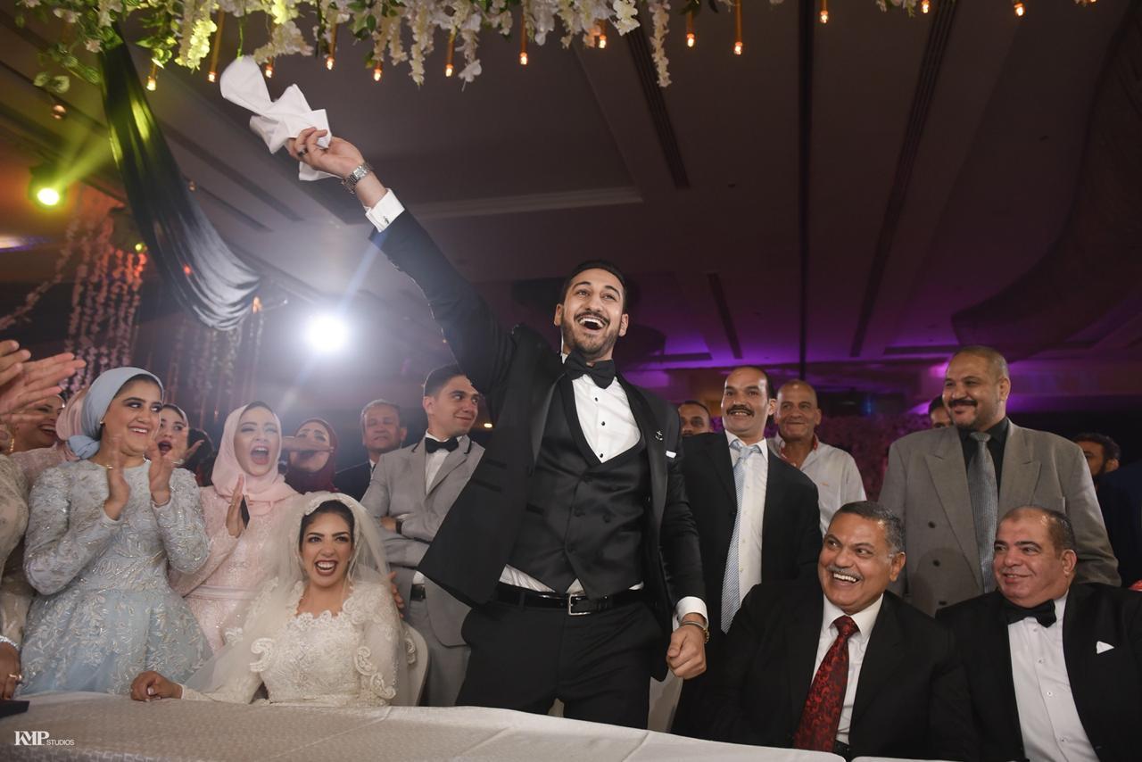 زفاف «محمد وإيمان» بتوقيع دينا