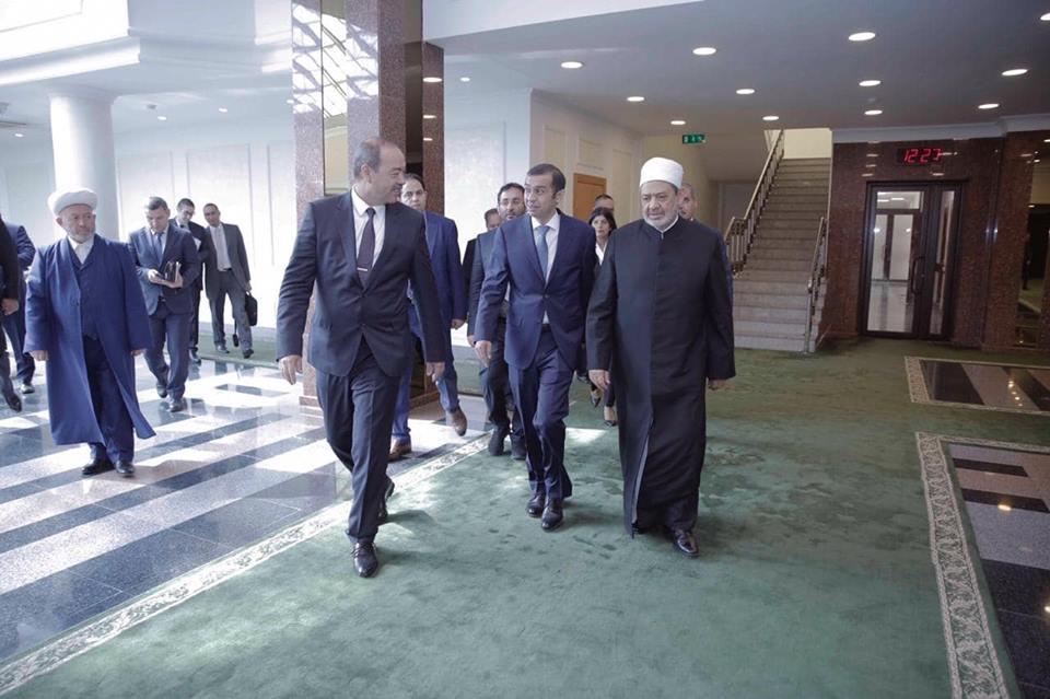 الإمام الأكبر الدكتور أحمد الطيب شيخ الأزهر الشريف يلتقي رئيس مجلس حكماء المسلمين