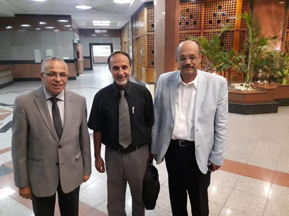 زيارة مفاجئة للدكتور طارق سلمان لمستشفى جامعة الأزهر التخصصي