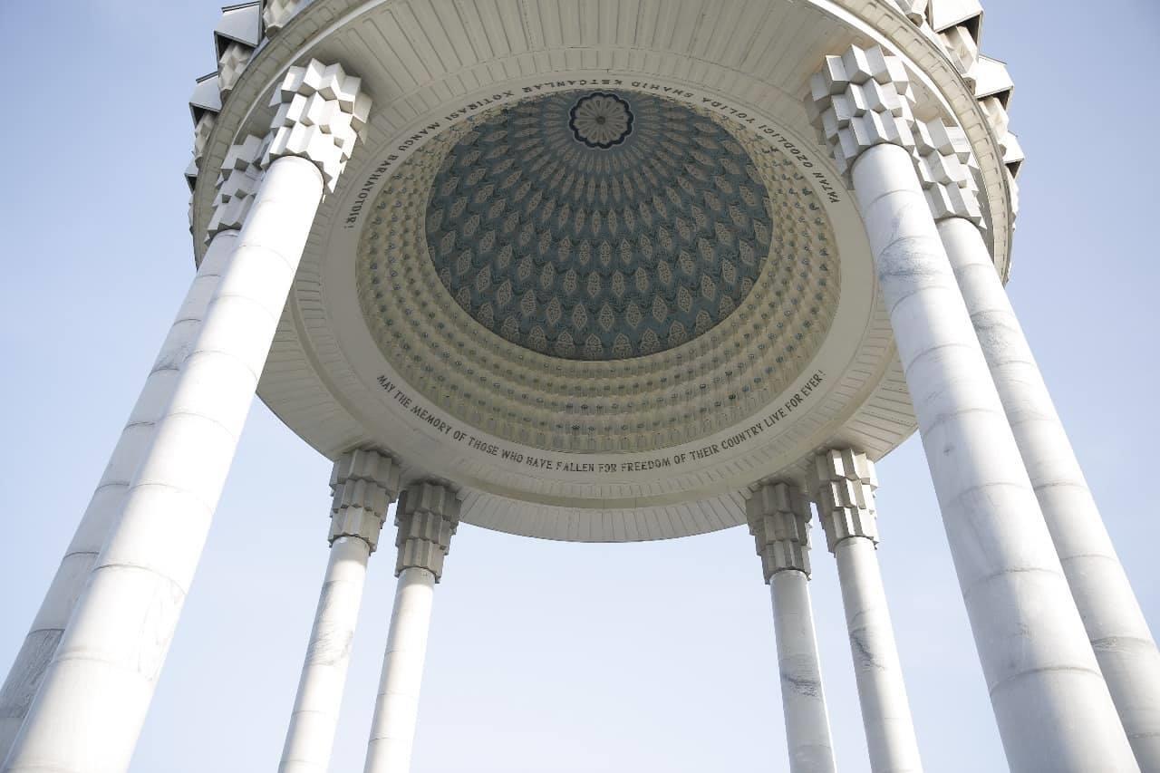 صور| شيخ الأزهر ينيب المحرصاوي لزيارة متحف شهداء الاستقلال في أوزبكستان