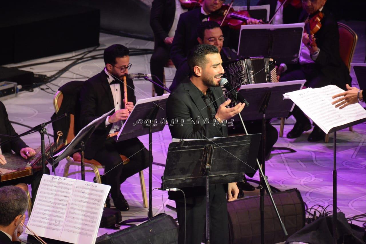 محمد الشرنوبي يطرب جمهوره في مشاركته الأولى بمهرجان الموسيقى