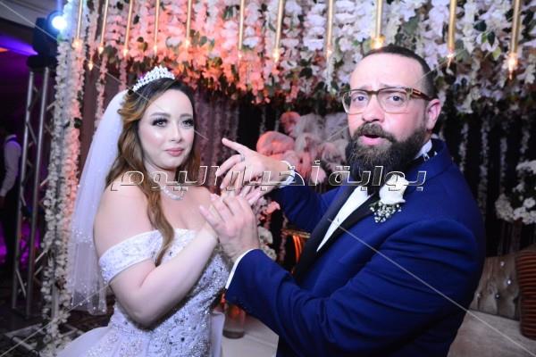 متقال وعدوية يحيان زفاف «أحمد وإنجي»