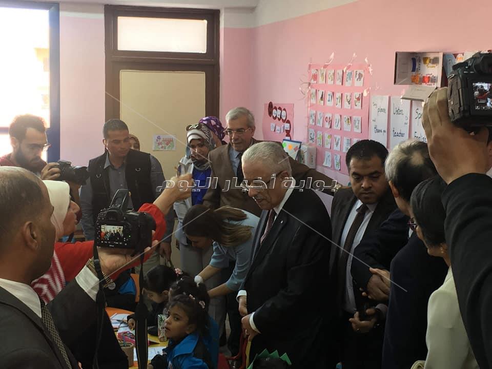 زيارة وزير التربية والتعليم للمدرسة المصرية اليابانية بالعبور