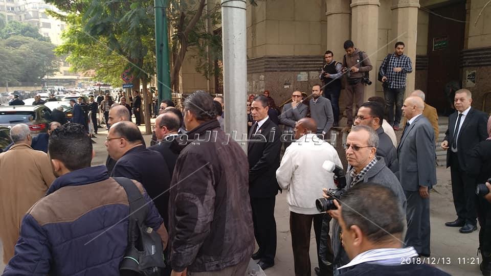 وصول جثمان إبراهيم سعدة مسجد عمر مكرم