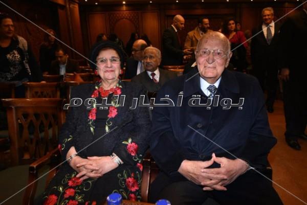هاني شاكر وعبد الله مشرف يحتفلان بعقد قران ابنة نادية مصطفى