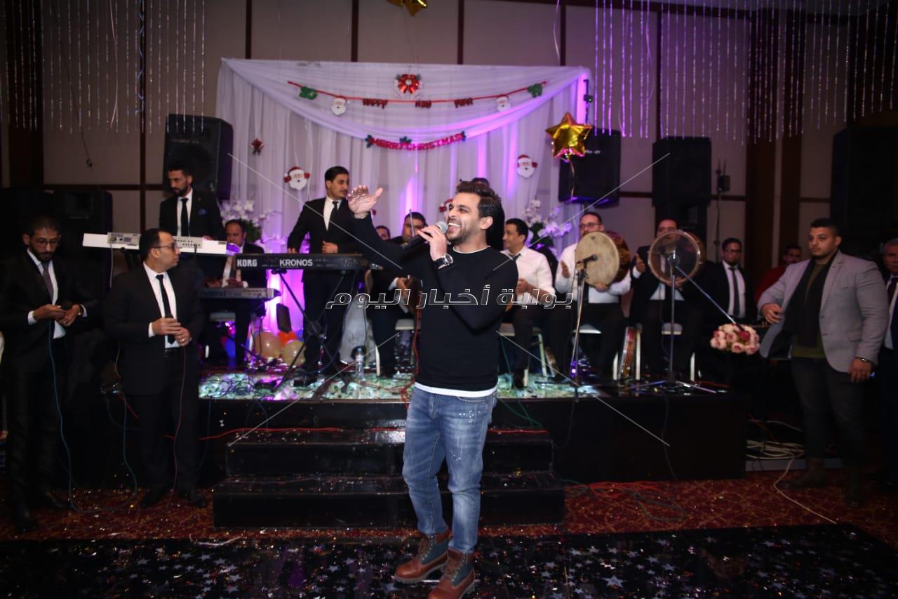 4 حفلات كاملة العدد لـ«محمد رشاد» بليلة رأس السنة
