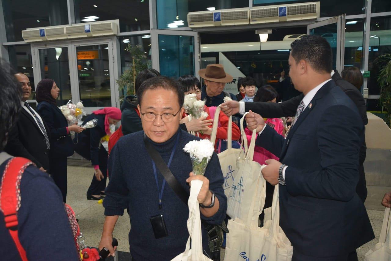 مطار القاهرة يستقبل أولى رحلات الخطوط الكورية 