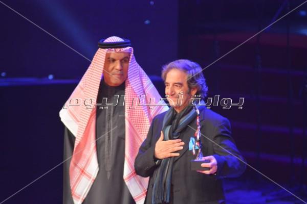 تكريم نجوم الفن بمهرجان المسرح العربي