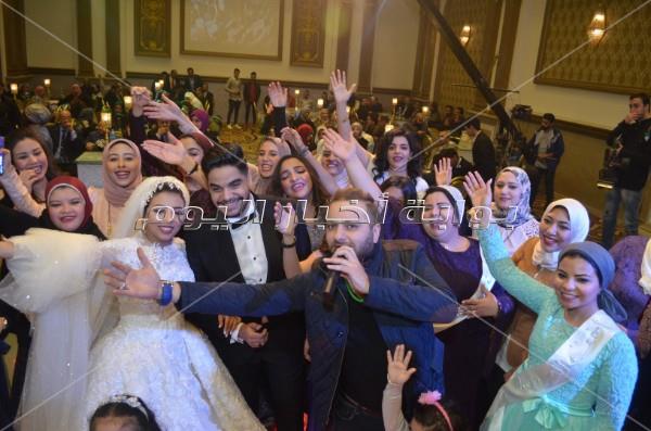 نجوم الأغنية الشعبية يحتفلون بزفاف «محمد وهدير»