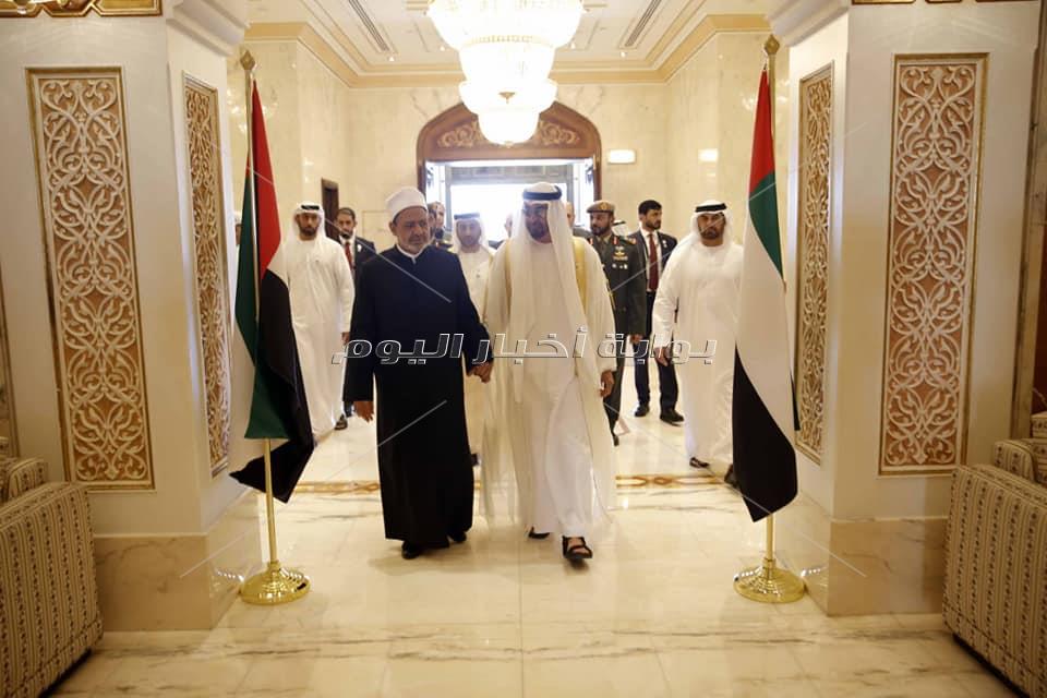 ولي عهد أبو ظبي يودع شيخ الأزهر في ختام زيارته التاريخية إلى الإمارات