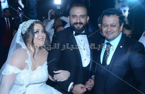 الخطيب وحواس وفاروق حسني في زفاف «مصطفى ونوران».. وحجاج يُحيي الحفل