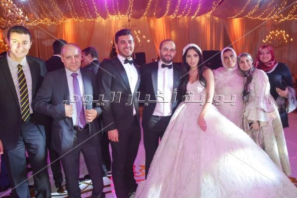 المشير طنطاوي ومصطفى مدبولي يحتفلون بزفاف ابن رئيس العاصمة الإدارية