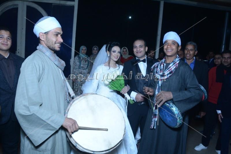 كارين نوالي وياسر عدوية يحيان حفل زفاف ابن شقيقة محمود الشريف