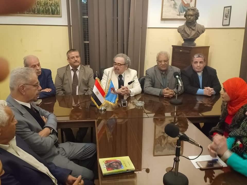رئيس كتاب مصر يوقع برتوكول ثقافى مع كتاب فلسطين
