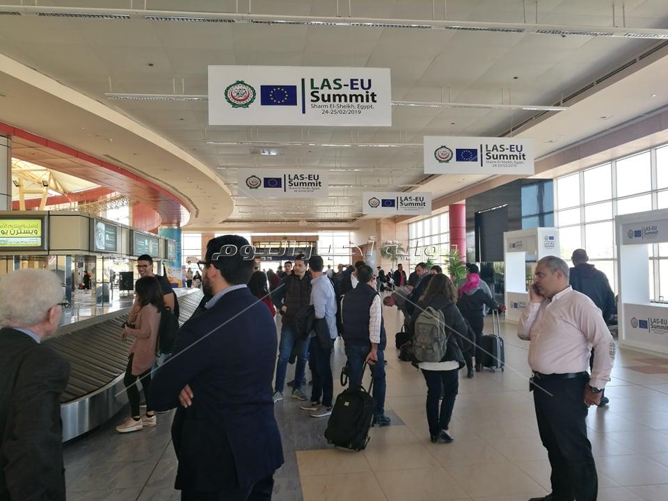 مطار شرم الشيخ يتزين لاستقبال وفود القمة العربية الأوروبية