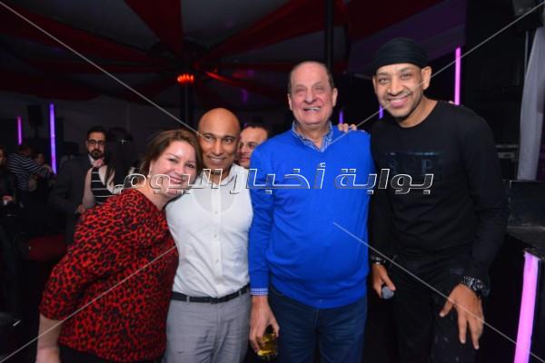 حسام البدري يشارك في حفل الليثي وكاريكا وكوشنير بأحد المراكب
