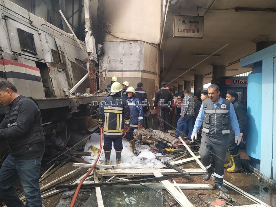 الصور الأولى لحريق جرار قطار محطة مصر بعد اخماده