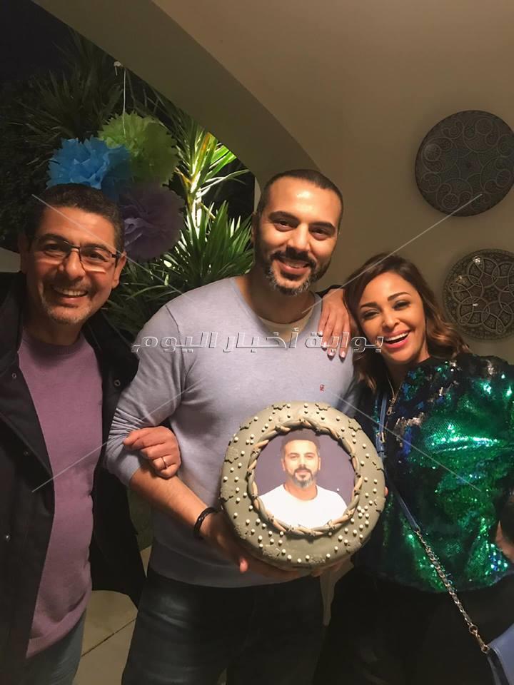 داليا البحيري ولقاء الخميسي وساندي تحتفلن بعيد ميلاد أحمد فريد
