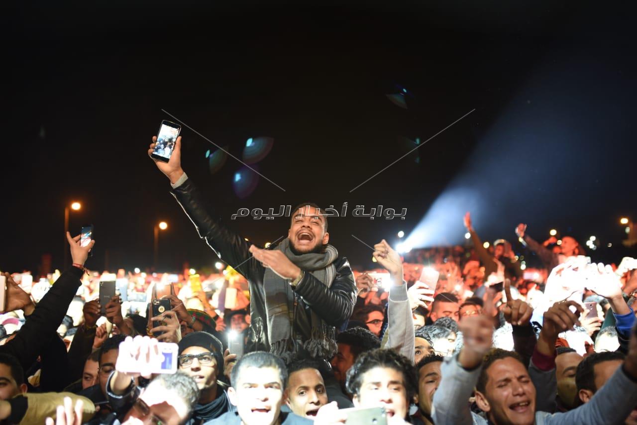 حفل محمد منير في القاهرة الجديدة